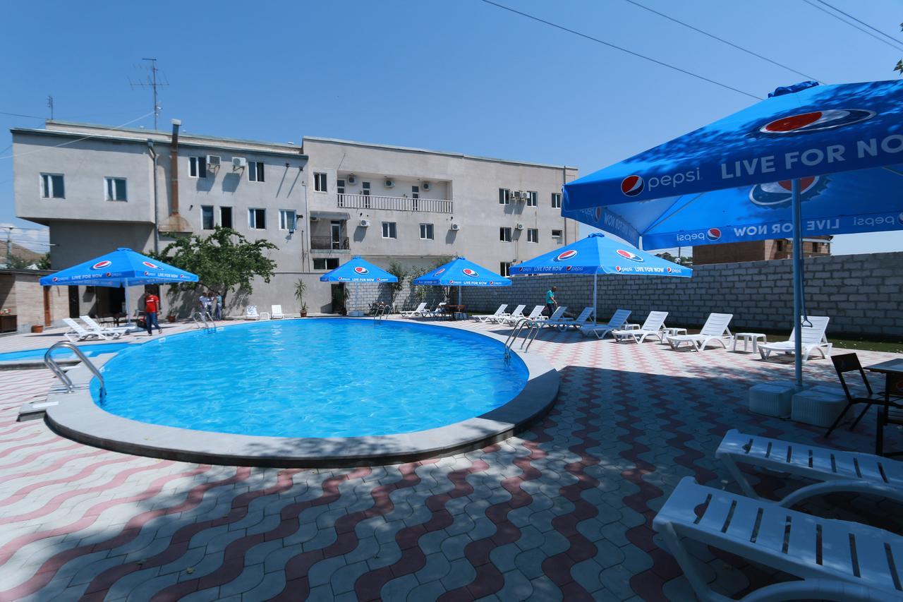 White House Hotel Erivan Exterior foto
